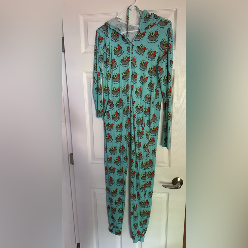 MeUndies unisex XS/S Guac My World onesie